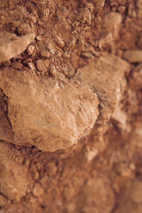 Sandsteinverwitterungsboden im Windesheimer Roemerberg · Weingut Lindenhof · Windesheim Sandsteinverwitterungsboden im Windesheimer Roemerberg · Weingut Lindenhof · Windesheim